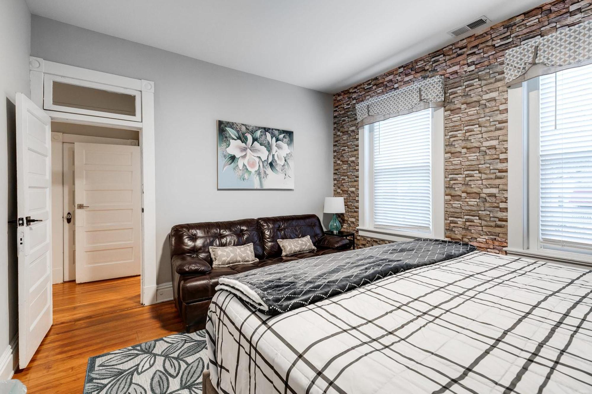 E2 Centrally Located In Carytown Fully Fenced Richmond Ngoại thất bức ảnh